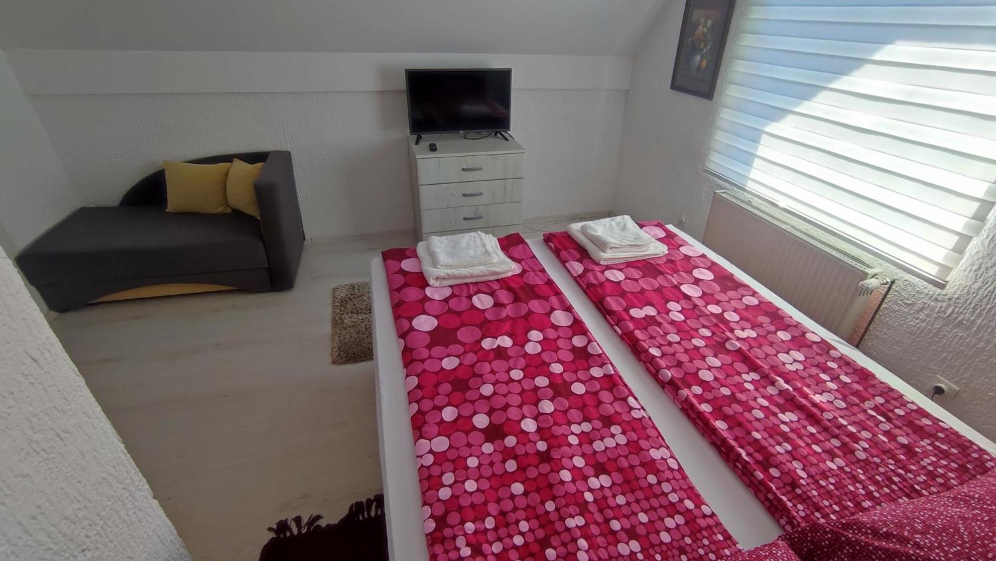 Dobrila Apartment *