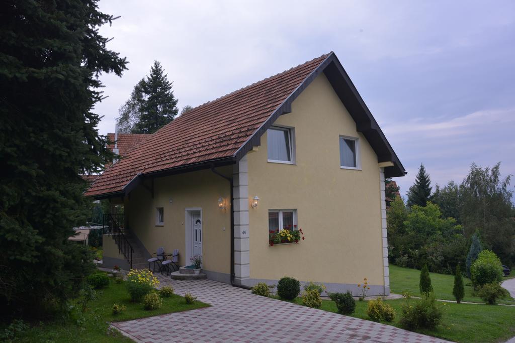Dobrila Apartment *