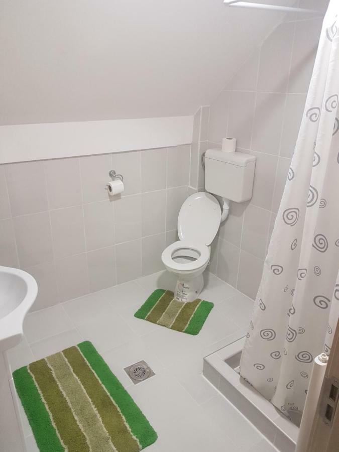 Dobrila Apartment *